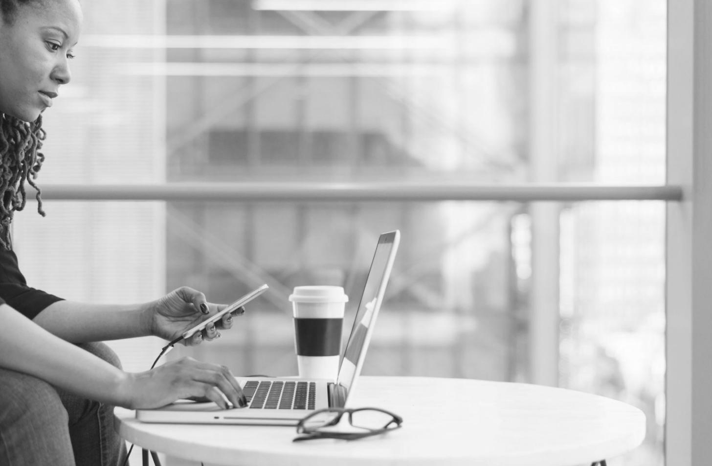 Interface WebEx pour formations financières collaboratives